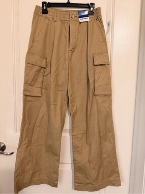 Old Navy Wide-Leg Cargo Pants in Khaki